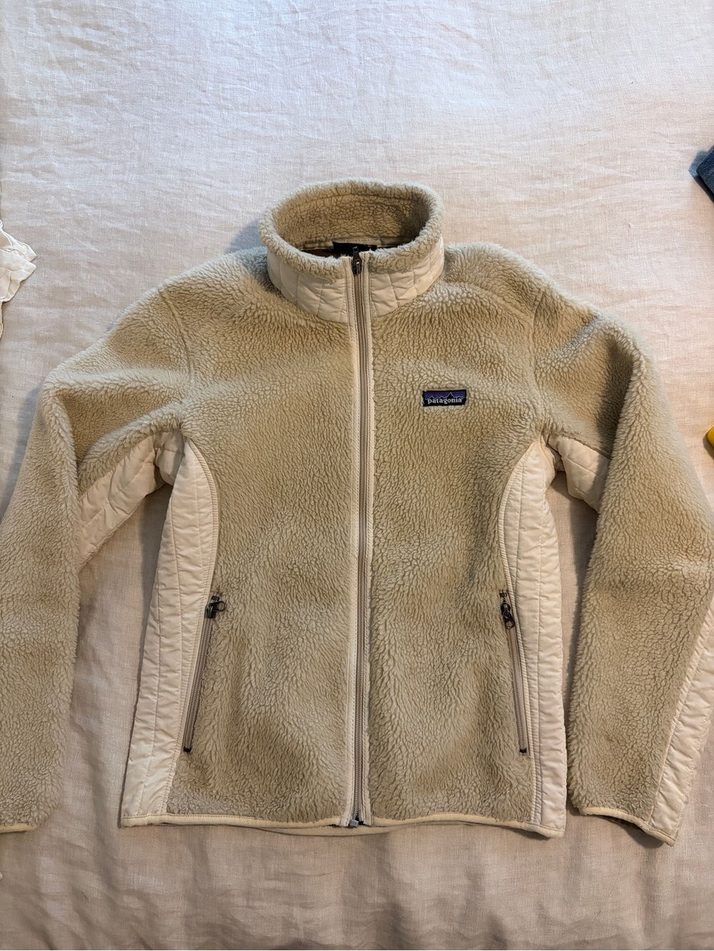 Patagonia Women's Cream Retro Pile Synchilla Fleece Jacket-SZ Med Ivory/natural